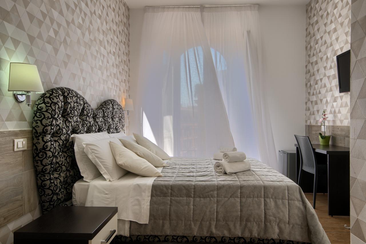 Domus Pietro Inn Rzym Zewnętrze zdjęcie