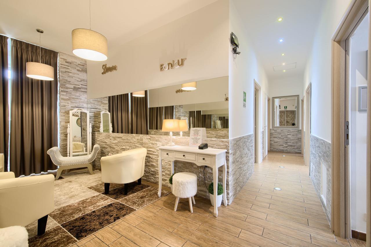 Domus Pietro Inn Rzym Zewnętrze zdjęcie