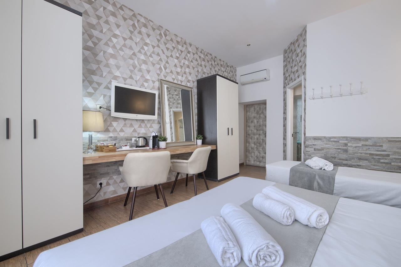 Domus Pietro Inn Rzym Zewnętrze zdjęcie