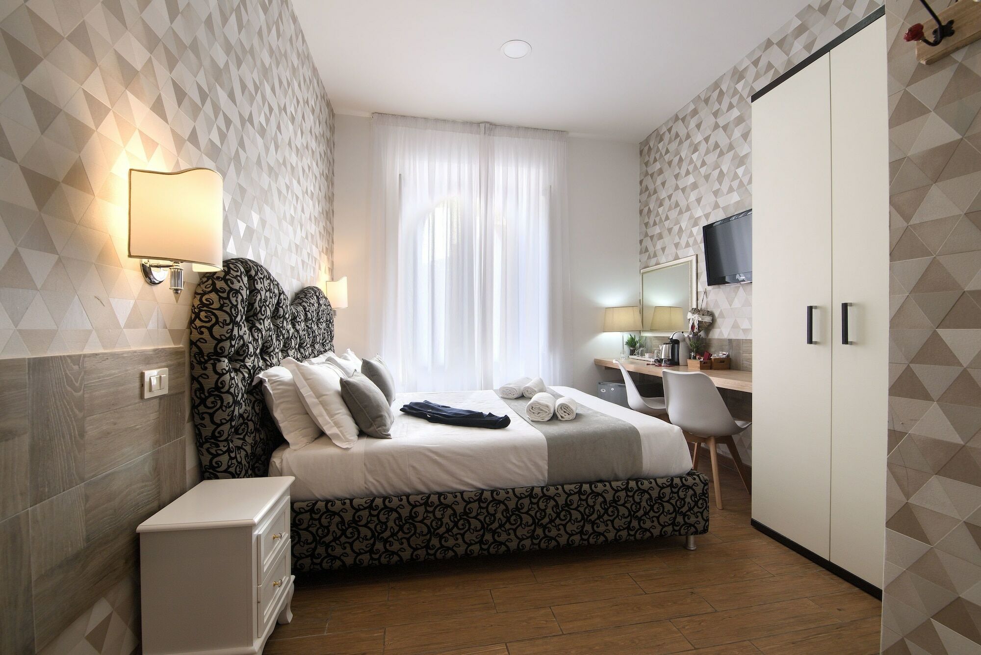 Domus Pietro Inn Rzym Zewnętrze zdjęcie